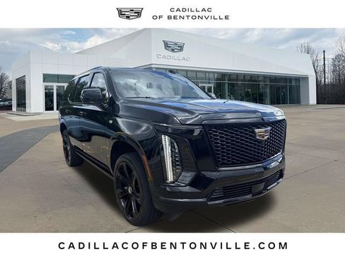 Used 2025 Cadillac Escalade Sport Platinum w/ LPO, Floor Liner Package AWD/4WD image 1