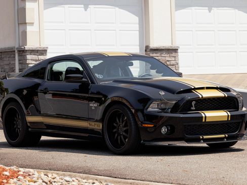 Used 2012 Ford Mustang Shelby GT500 w/ SVT Performance Pkg image 2