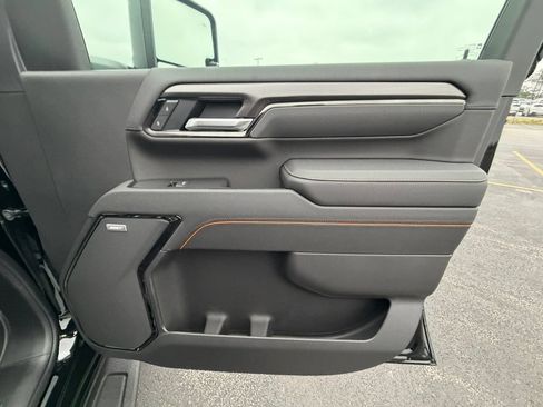 New 2026 GMC Sierra 2500 AT4 w/ AT4 Premium Plus Package AWD/4WD image 18