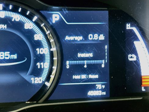 Used 2019 Hyundai Ioniq Limited FWD image 19