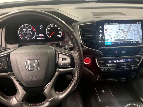 Used 2024 Honda Ridgeline Black Edition image 18