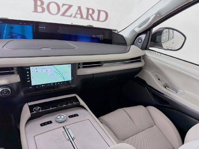 New 2026 Lincoln Navigator Reserve AWD/4WD image 25