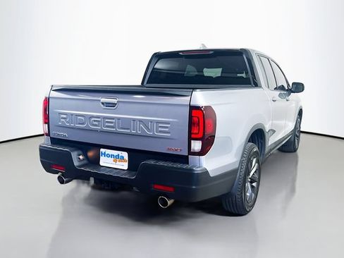 Used 2024 Honda Ridgeline Sport image 8