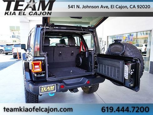 Used 2023 Jeep Wrangler Unlimited Rubicon 4xe AWD/4WD image 15