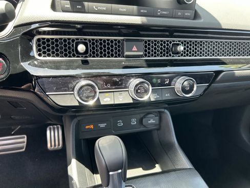 Used 2025 Honda Civic Sport image 30