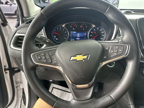 Used 2024 Chevrolet Equinox LT AWD/4WD image 4