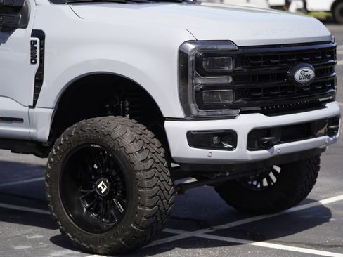 Used 2024 Ford F250 Platinum image 51
