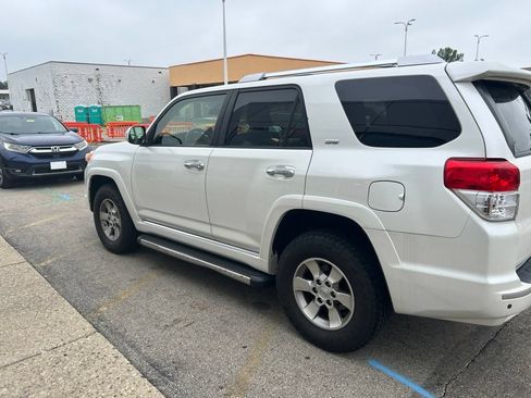 Used 2013 Toyota 4Runner SR5 w/ Convenience Pkg AWD/4WD image 3