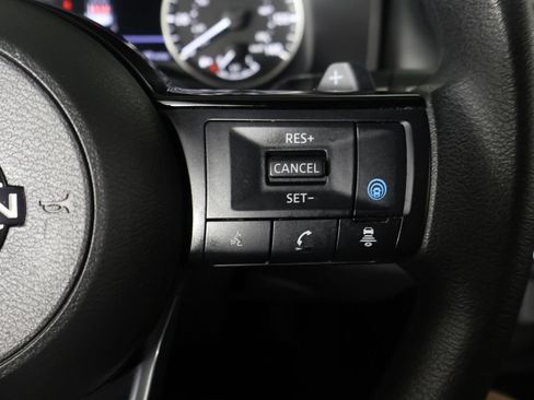 Used 2023 Nissan Rogue SV AWD/4WD image 38