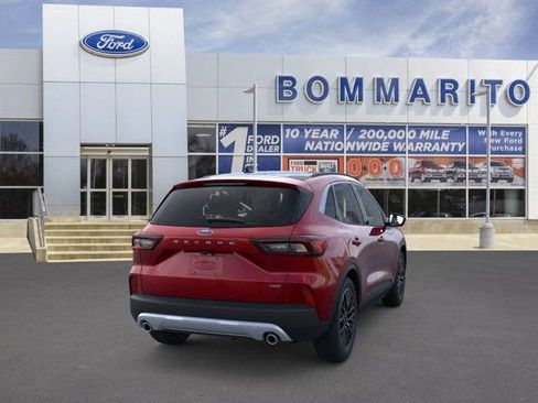 New 2025 Ford Escape SE image 8