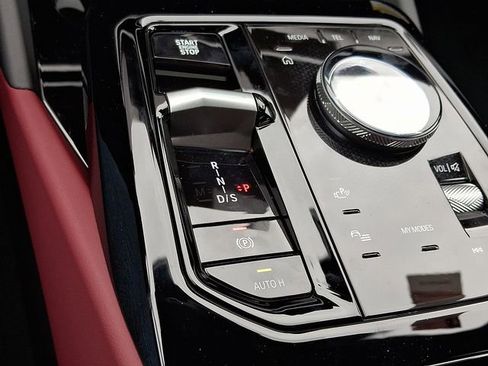 Certified 2026 BMW 530i xDrive w/ M Sport Package image 16