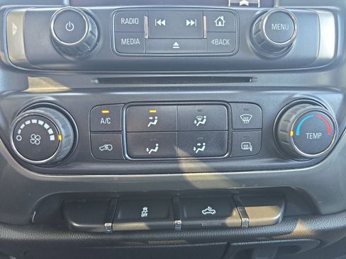 Used 2019 Chevrolet Silverado 1500 LT image 18