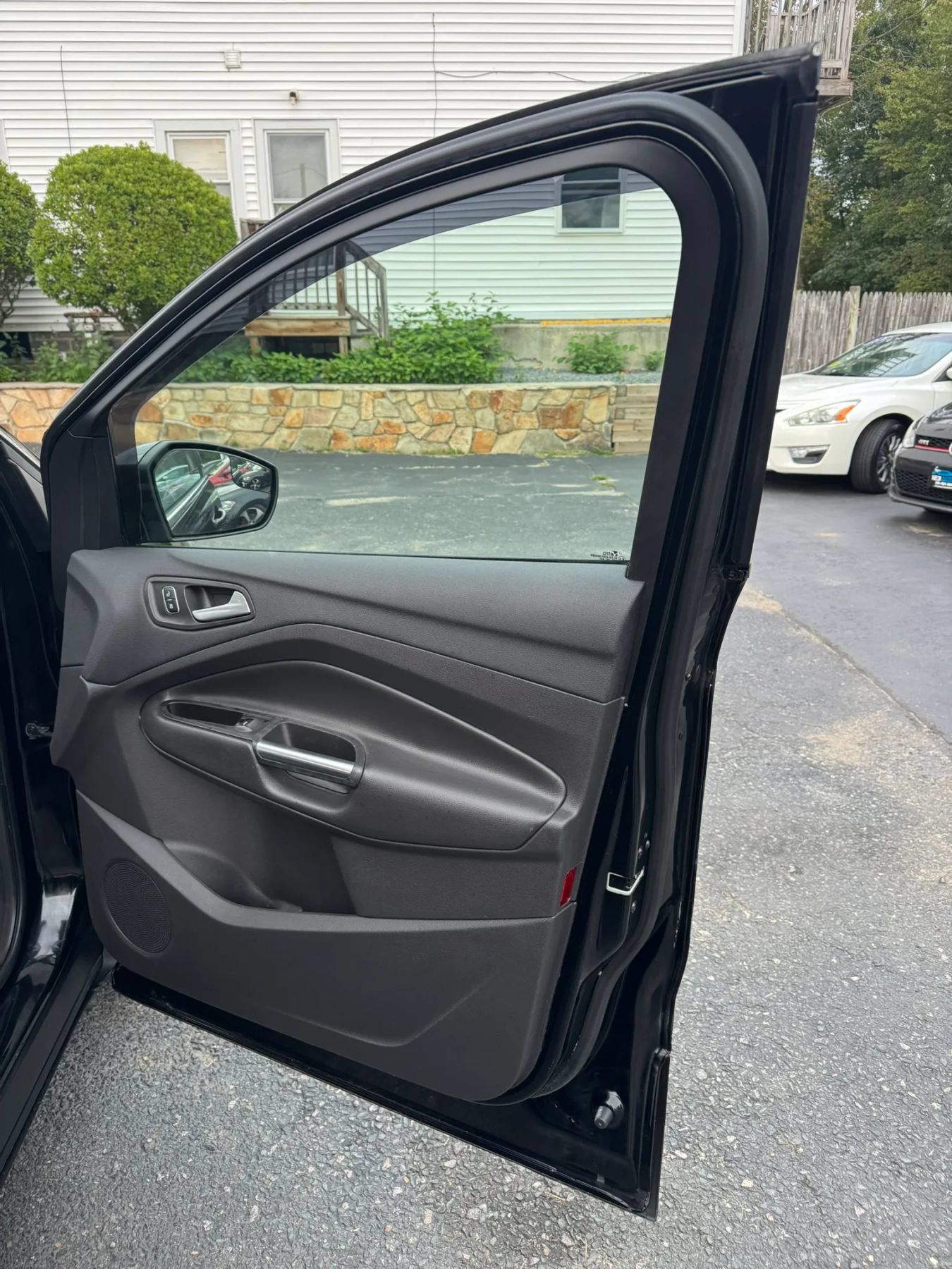 Used 2018 Ford Escape SEL AWD/4WD image 28