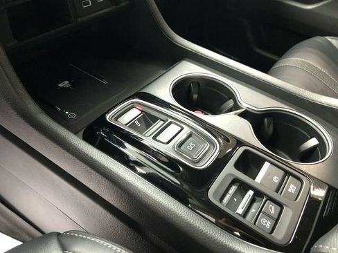 Used 2023 Honda Pilot Touring image 26