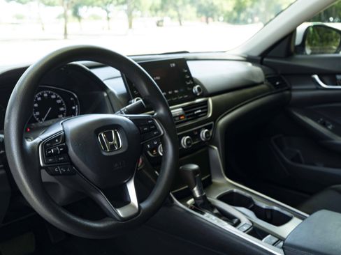 Used 2019 Honda Accord LX image 16
