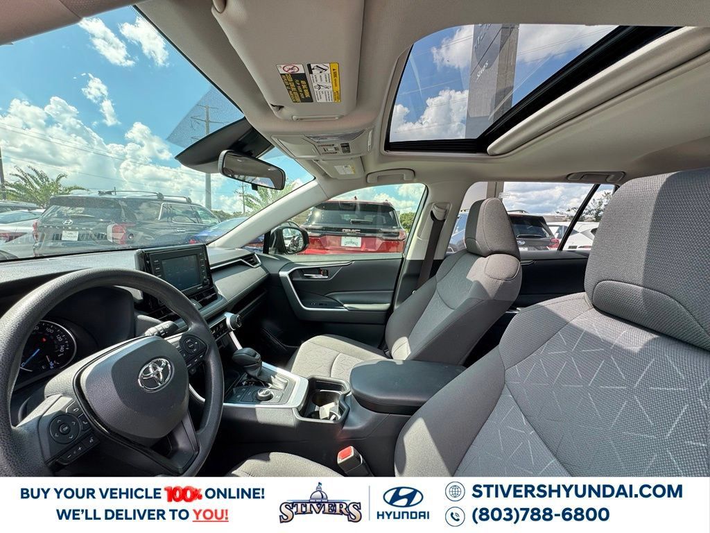 Used 2021 Toyota RAV4 XLE w/ Convenience Package AWD/4WD image 21