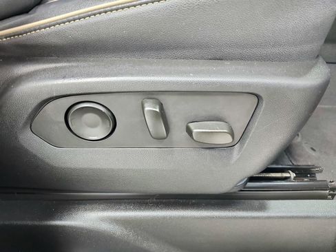 Used 2023 Chevrolet Tahoe Premier image 40