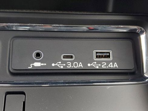 Used 2025 Subaru Ascent Limited w/ Popular Package #1 image 31