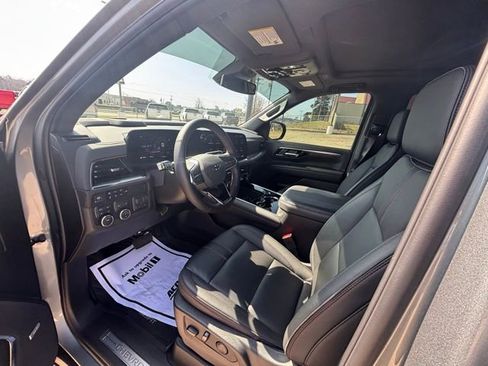 Used 2026 Chevrolet Tahoe RST w/ Comfort Package AWD/4WD image 12