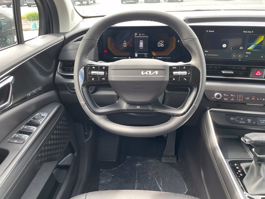 New 2027 Kia Carnival EX FWD image 12