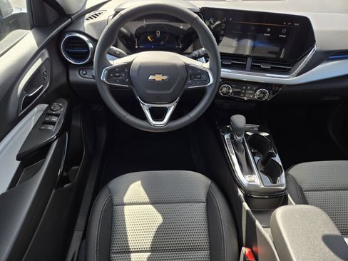 New 2026 Chevrolet Trax LT w/ Driver Confidence Package image 10