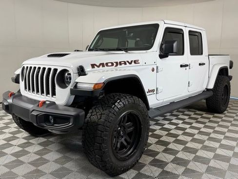 Used 2021 Jeep Gladiator Mojave image 2