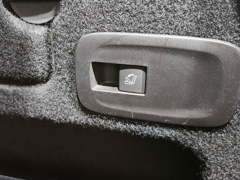 Used 2016 Buick Cascada Premium FWD image 35