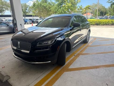 Used 2023 Lincoln Nautilus AWD w/ Premium Package image 2