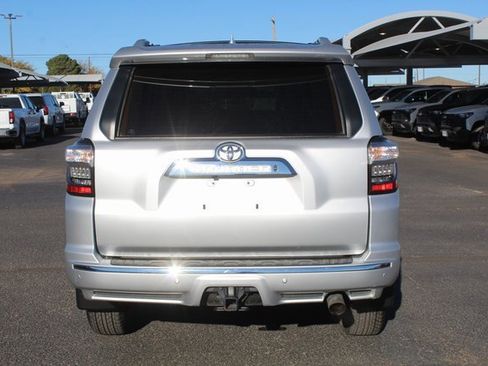 Used 2022 Toyota 4Runner Limited image 4