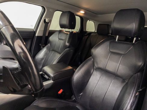 Used 2017 Land Rover Range Rover Evoque SE Premium image 14