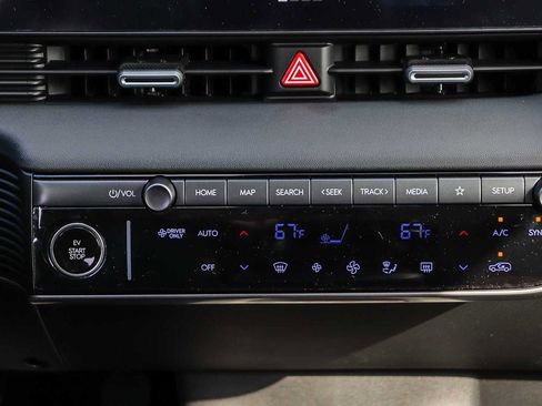 New 2026 Hyundai Ioniq 5 SEL image 17