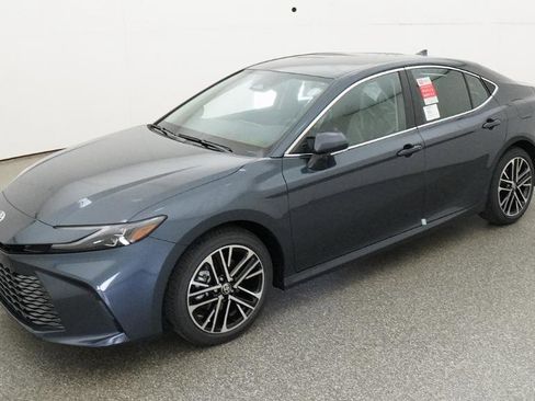 New 2026 Toyota Camry XLE image 1