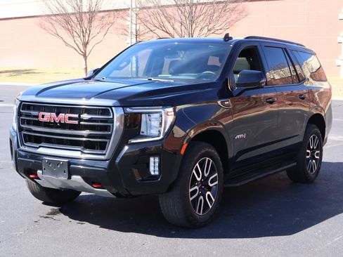 Used 2024 GMC Yukon AT4 w/ Technology Package image 36