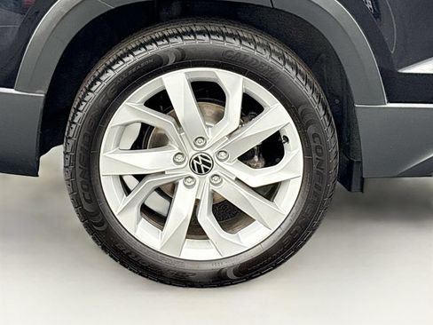Used 2023 Volkswagen Taos S AWD/4WD image 32