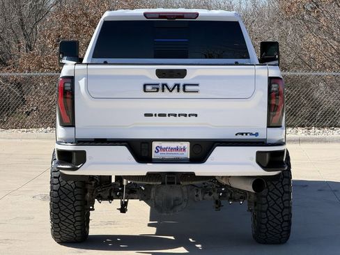 Used 2024 GMC Sierra 3500 AT4 w/ AT4 Premium Plus Package AWD/4WD image 5
