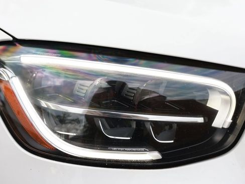 Used 2021 Mercedes-Benz GLC 300 4MATIC image 35