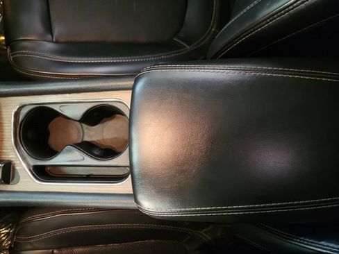 Used 2016 Chrysler 200 C w/ Premium Group FWD image 13
