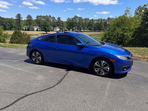 Used 2018 Honda Civic EX-T image 29