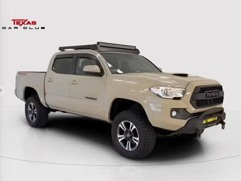 Used 2017 Toyota Tacoma Limited w/ Tow Package image 1