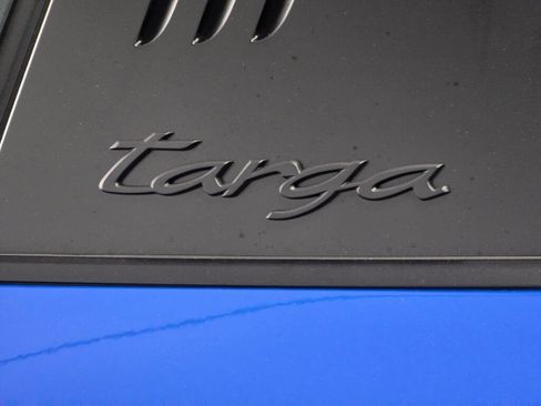 Certified 2026 Porsche 911 Targa 4 GTS AWD/4WD image 32