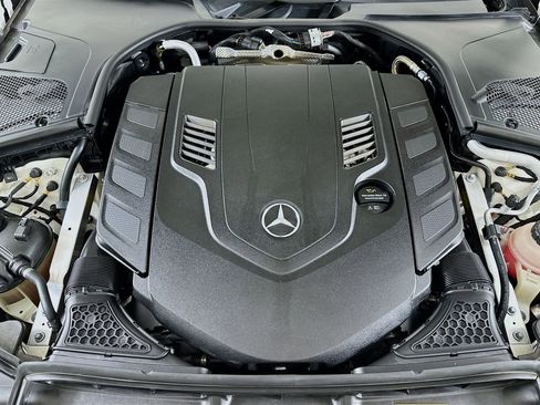Used 2023 Mercedes-Benz S 580 4MATIC Sedan image 33