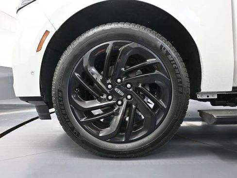 Used 2025 Lincoln Navigator L Reserve AWD/4WD image 17
