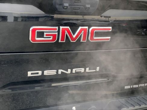 Used 2024 GMC Sierra 1500 Denali w/ Denali Reserve Package image 30