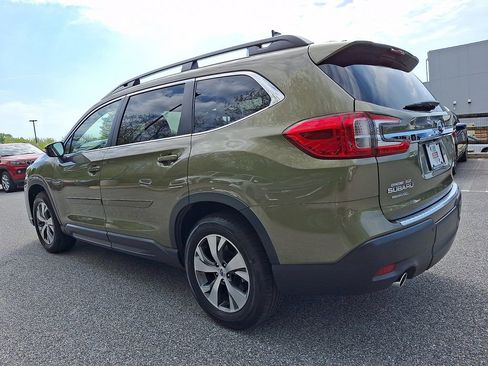Certified 2023 Subaru Ascent Premium w/ Convenience Package AWD/4WD image 5