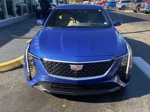 Used 2025 Cadillac CT5 Premium Luxury image 3