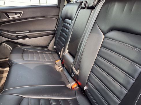 Certified 2024 Ford Edge SEL AWD/4WD image 7