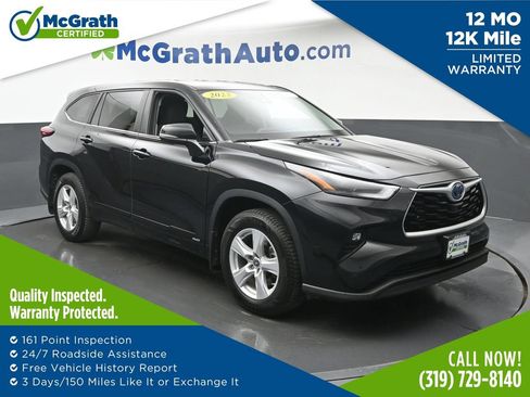 Used 2023 Toyota Highlander LE AWD/4WD image 1