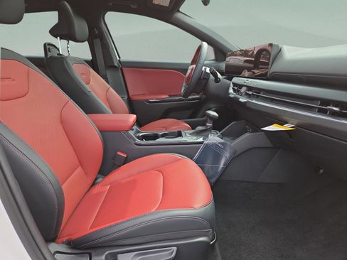 New 2026 Kia K4 GT-Line FWD image 19