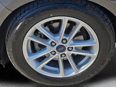 Used 2017 Ford Focus SE FWD image 9