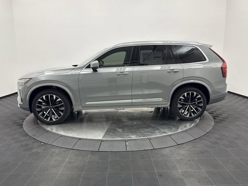 New 2026 Volvo XC90 B6 Plus w/ Protection Package Premier image 5